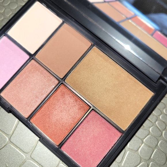 NARS NarSissist Cheek Studio Palette - Picture 3 of 6